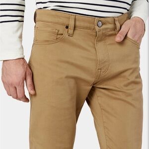 Men’s 34 Heritage Khaki Pants - Size 40/32 - lightly worn